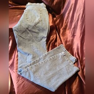 Womens Gloria Vanderbilt Amanda Jeans Size 4 Short